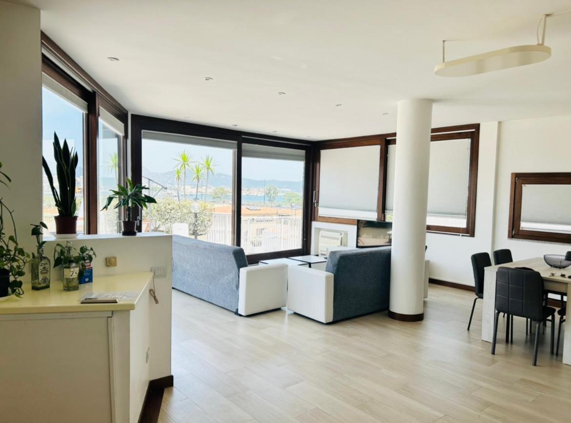 Sunny Rooftop Loft With Gorgeous Views Of Olbia Dış mekan fotoğraf